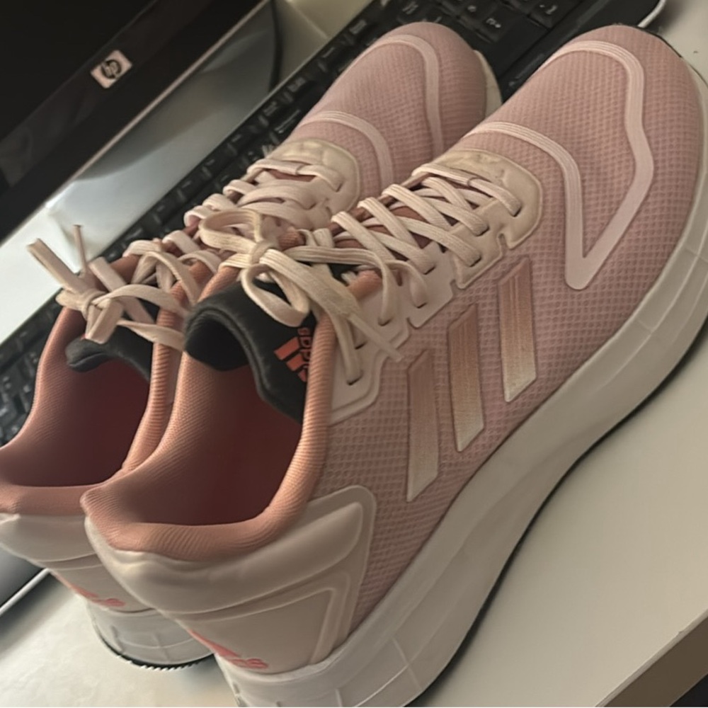 Women’s Adidas Tennis Shoes